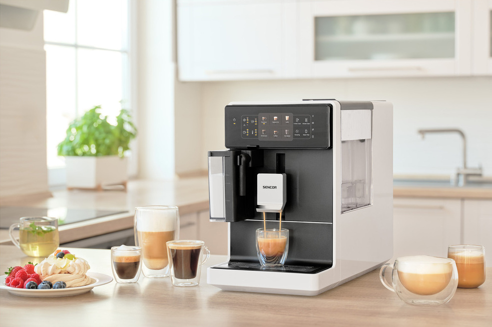 Automatický kávovar Sencor SES 9301WH v elegantnom dizajne